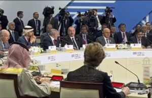 Փաշինյանն ու Ալիևը զրուցում են «ԲՐԻԿՍ+/աութռիչ» ձևաչափով գագաթնաժողովի կլոր սեղանի շուրջ (տեսանյութ)