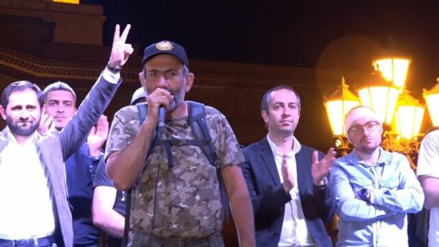 կամ ես կլինեմ վարչապես