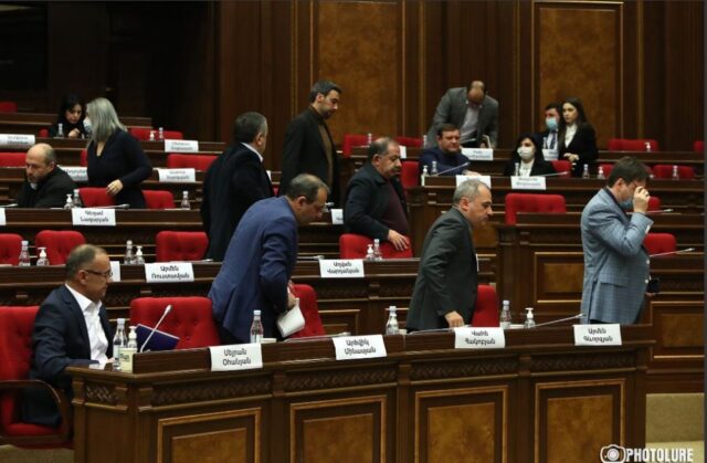 ԱԺ-ընդդիմություն-1-1-1024x671