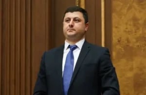 Ճիշտ տարբերակն անպտուղ պաշտպանությունից արդյունավետ քաղաքական հարձակմшն անցնելն է. Աբրահամյան
