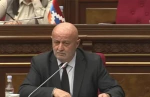 Հովիկ Աղազարյանի աշխարհաքաղաքական ելույթից հետո նիկոլականները հարձակվեցին նրա վրա (տեսանյութ)