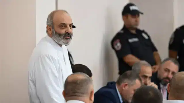 բագրատ սրբազան դատ